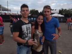 Oktober 10 Anos